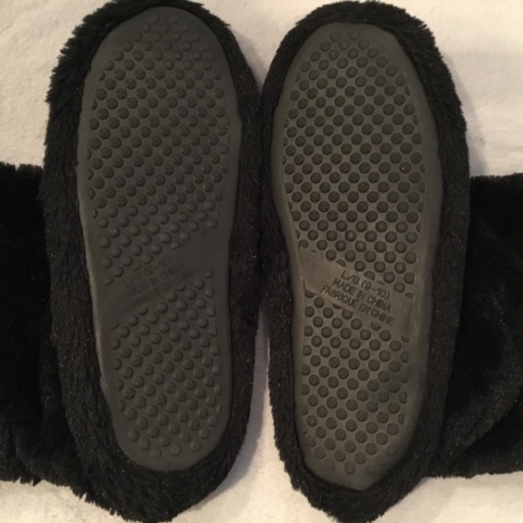 Ladies Bootie Slippers - Picture 3 of 3